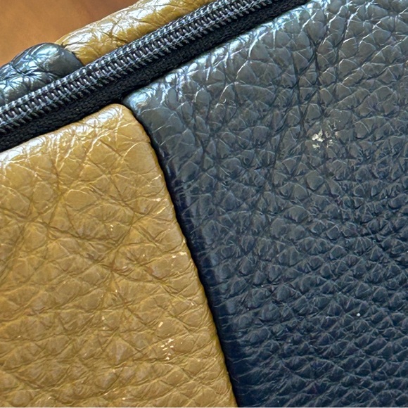 Two Vintage Leather Cushion Pillow Covers 18" x 18" - Picture 12 of 12